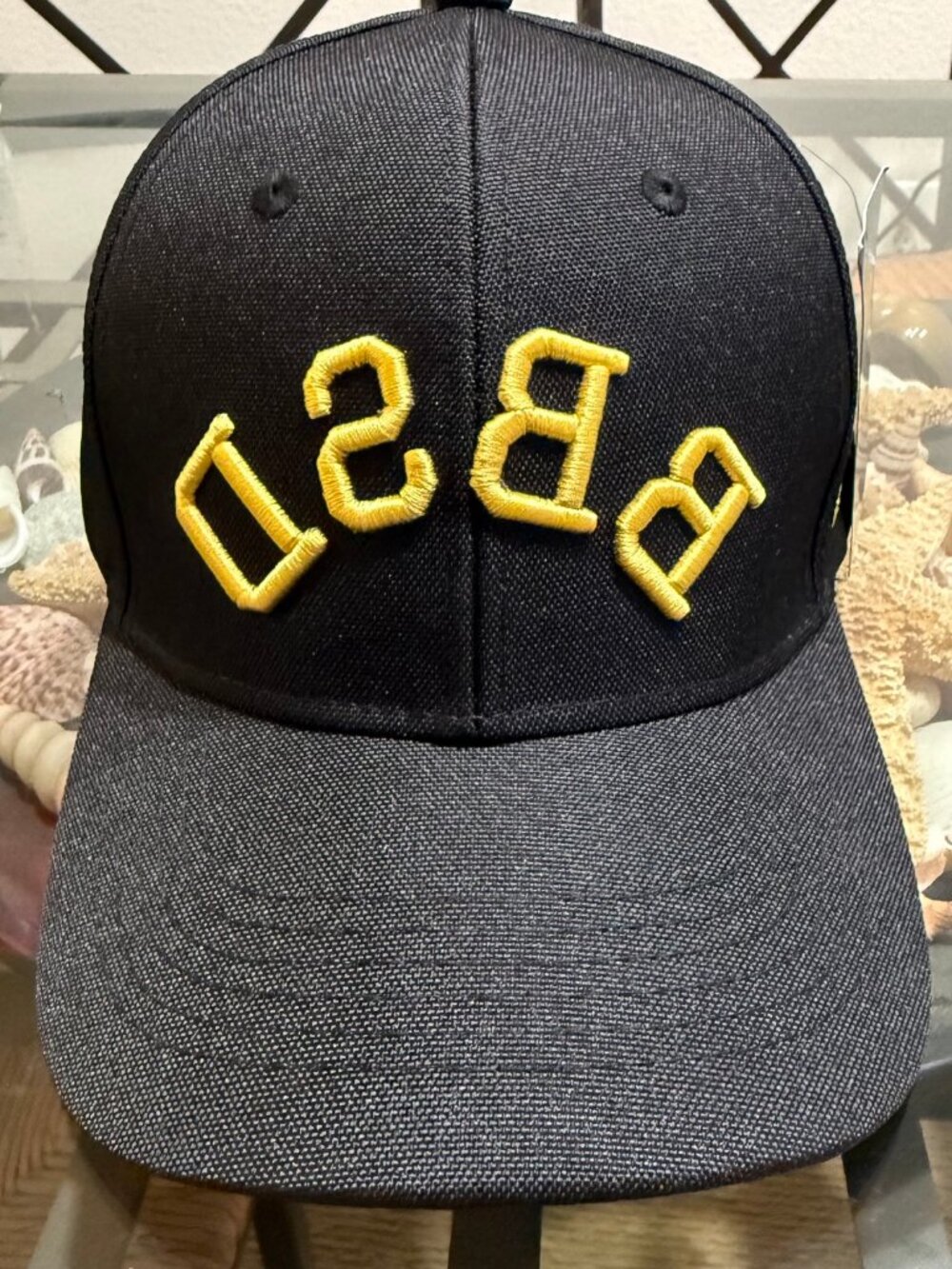 INVICTA BBSD MENS BLACK GOLD SNAP ON BASEBALL CAP HAT NWT